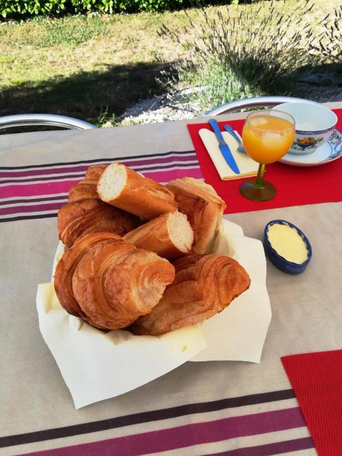 Les Cigalous Bed & Breakfast Restinclieres Exterior foto
